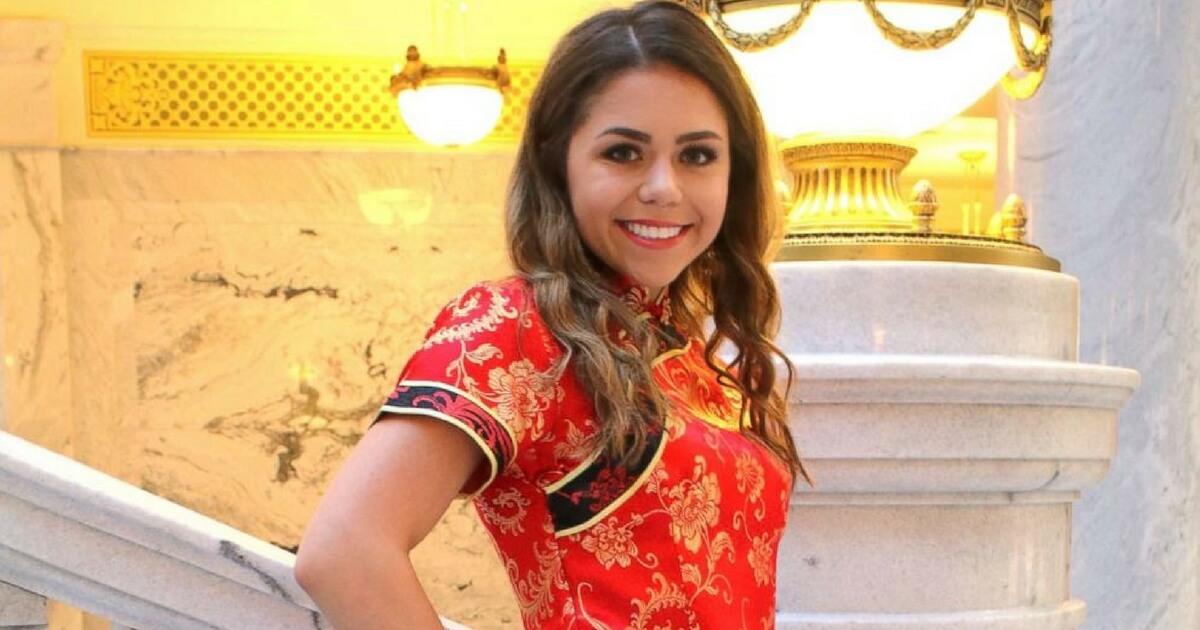 China Comes to the Rescue for Teenage Girl in Controversial Prom Dress