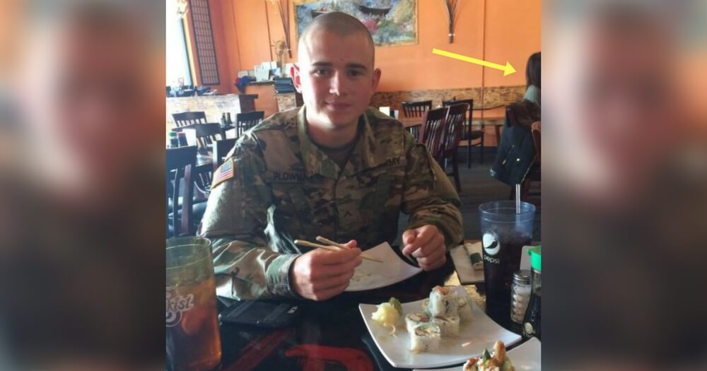 Military Son Has Dinner Paid For