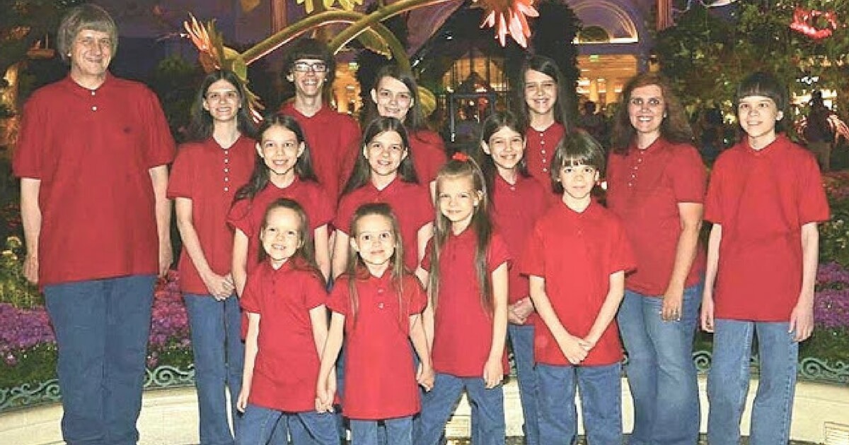 Hospital Used Children's Gowns Because Adult Turpin Children Were So Malnourished