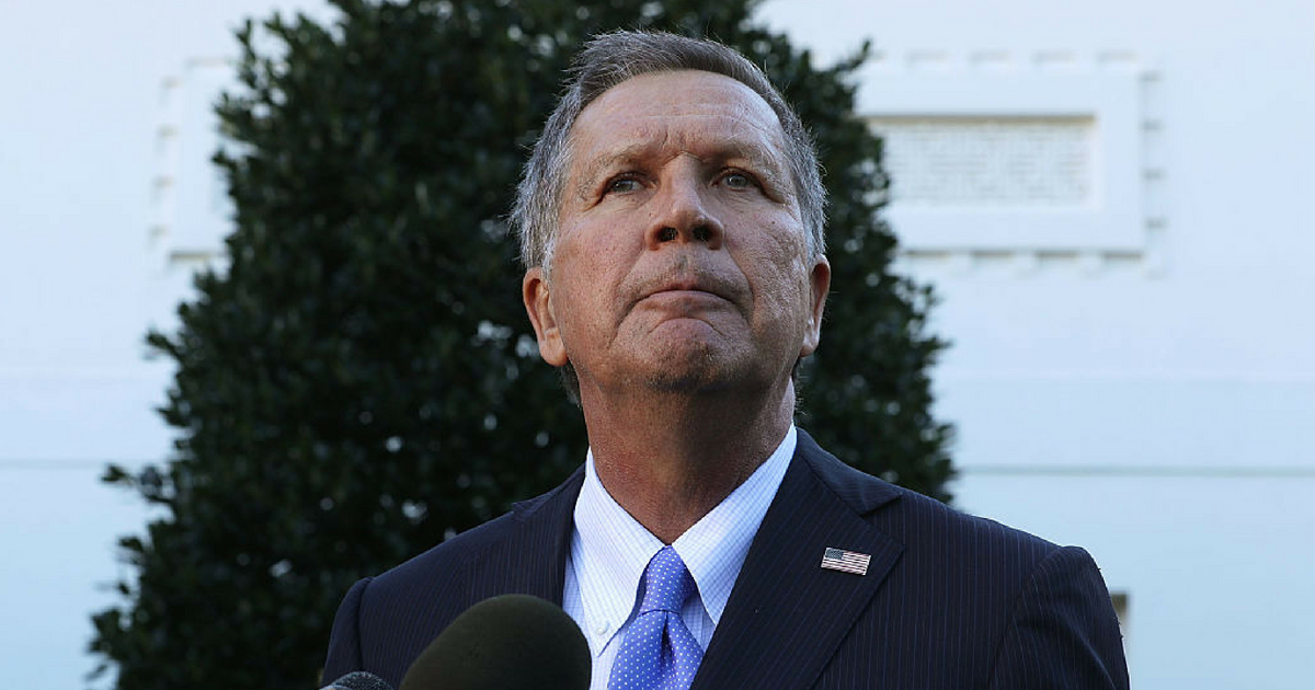 Ohio Governor John Kasich speaks to members of the media outside the West Wing November 10, 2016 at the White House in Washington, DC. President Obama hosted the Cavaliers to honor their 2016 NBA championship.