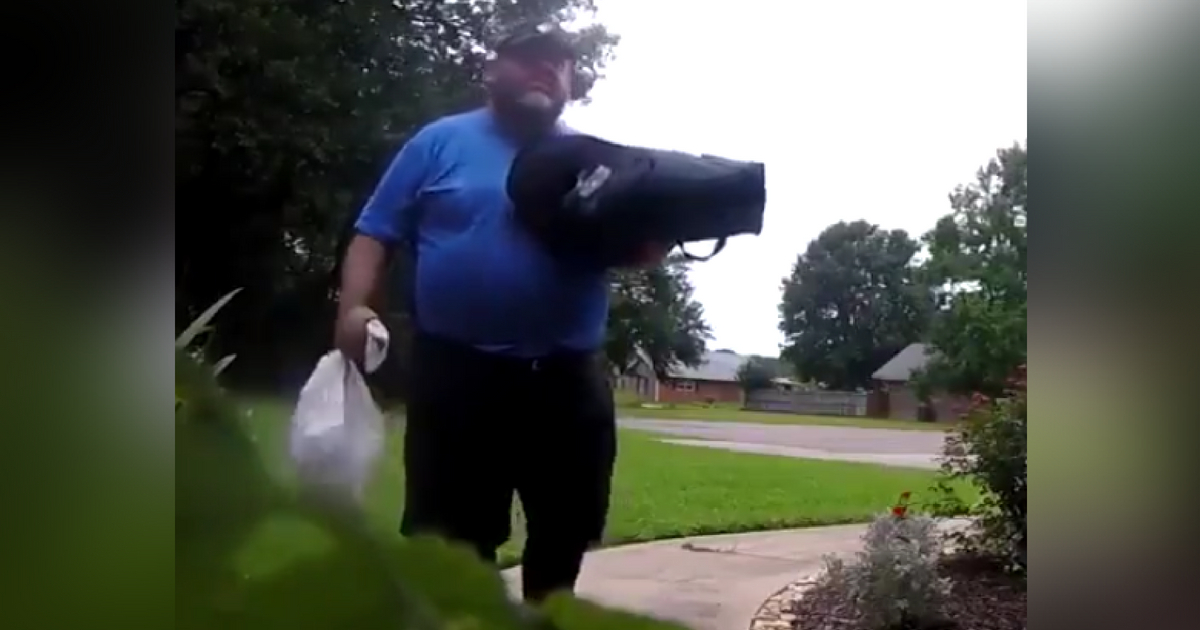 Pizza delivery guy follows the instructions to yell when the pizza has arrived.