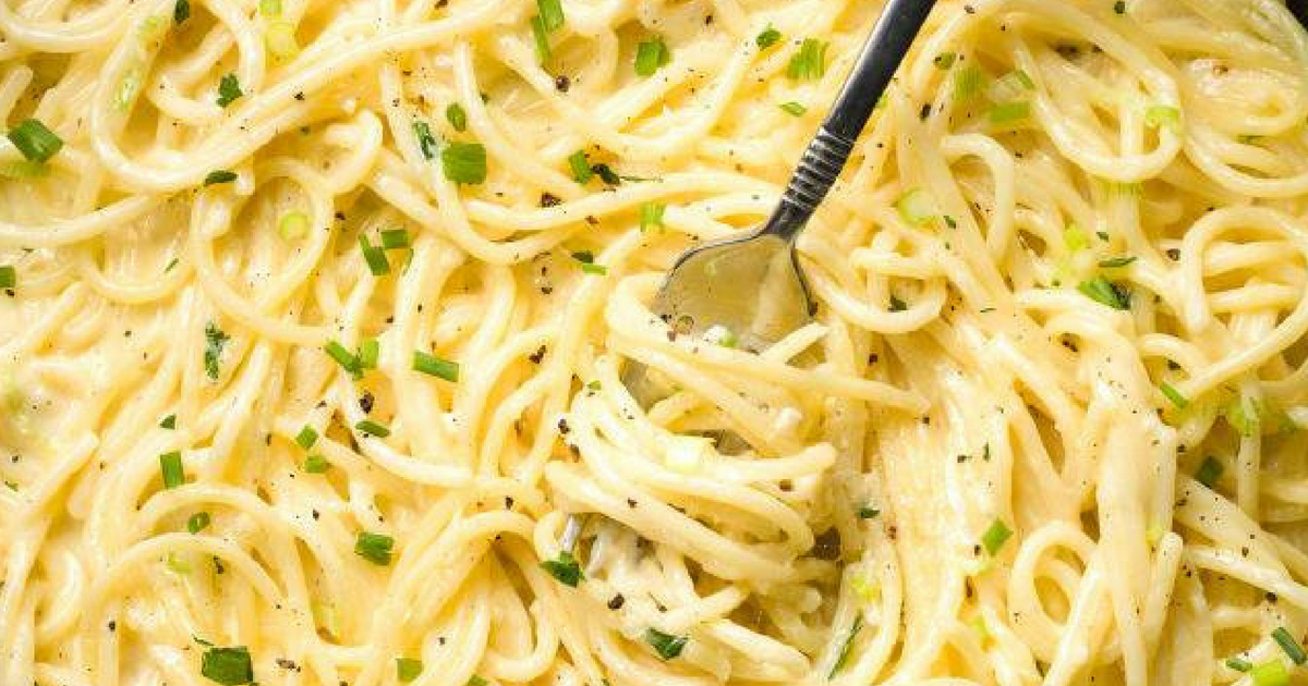 This cheesy spaghetti recipe is loved by many.