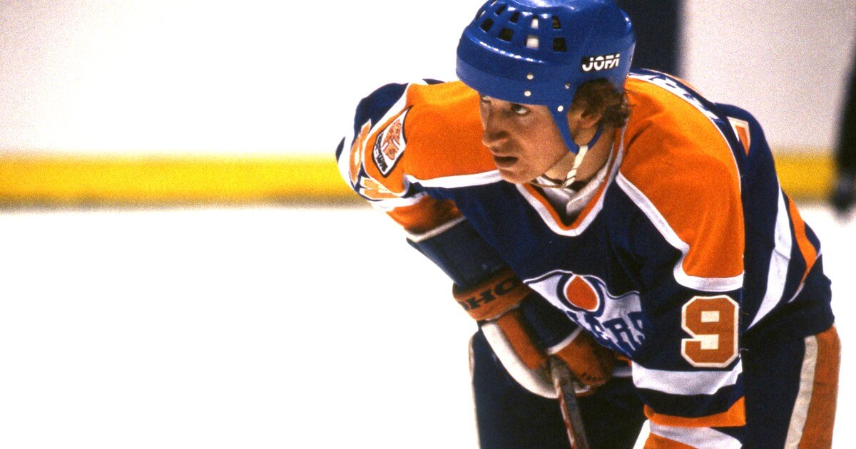 Wayne Gretzky #99 of the Edmonton Oilers on December 27, 1981 at the Great Western Forum in Inglewood, California.