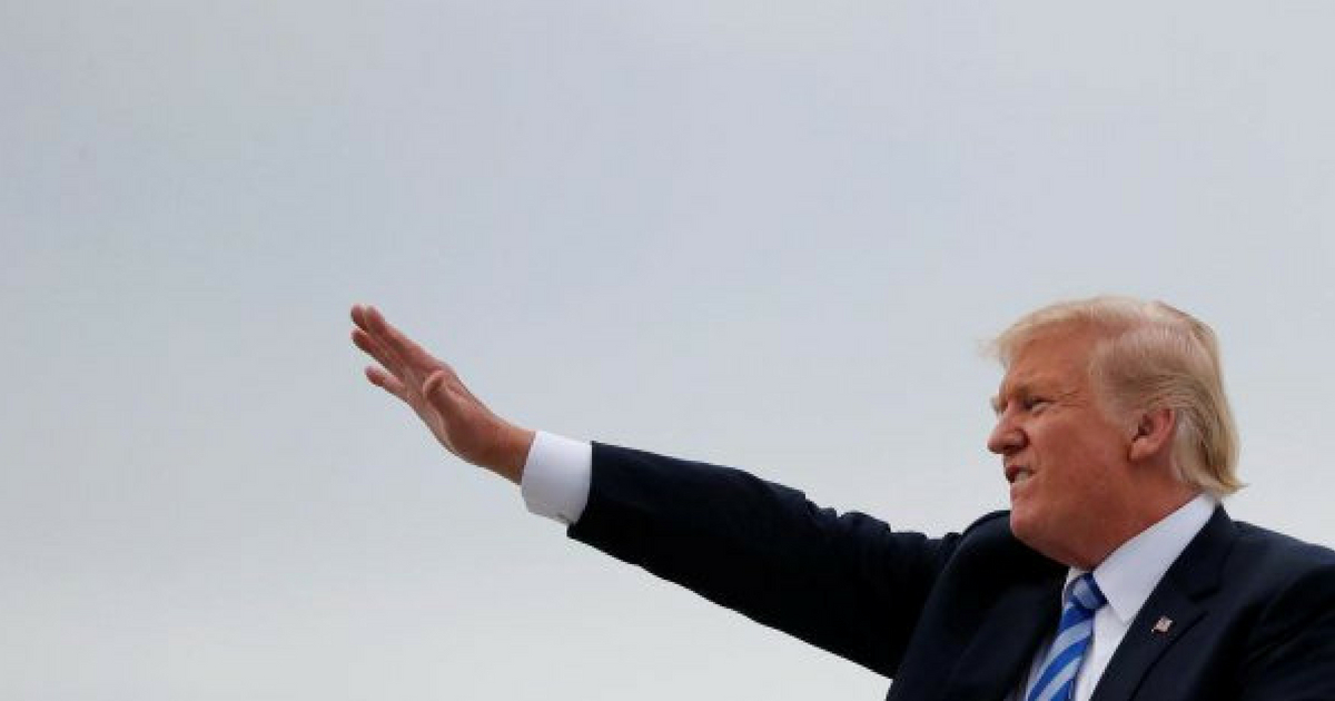 Trump doing what looks like a Nazi-salute