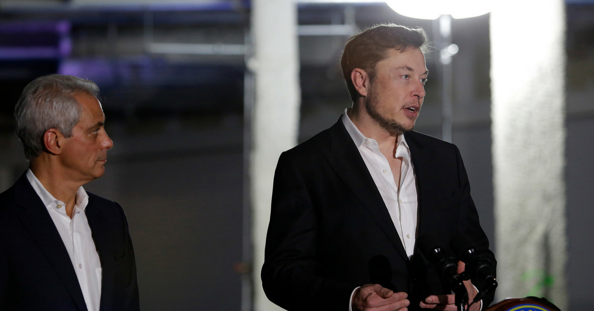 Engineer and tech entrepreneur Elon Musk of The Boring Company talks about constructing a high speed transit tunnel at Block 37 during a news conference on June 14, 2018 in Chicago, Illinois.