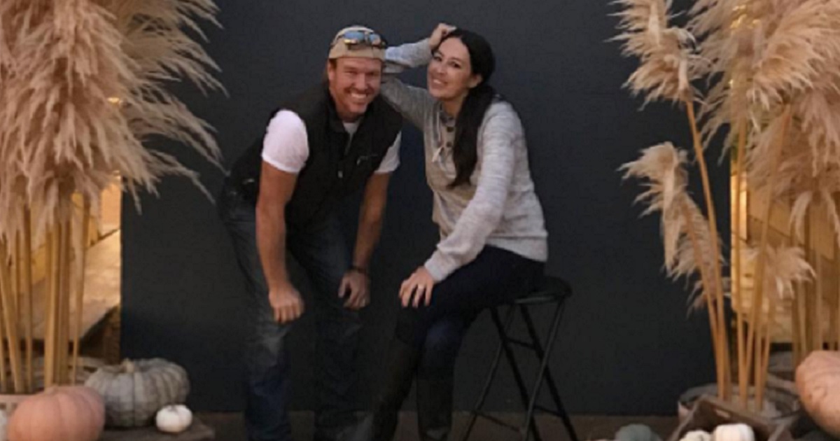 Famous home renovators Chip and Joanna Gaines believe in helping others, and they're helping a Missouri couple adopt a boy with Down syndrome from China.