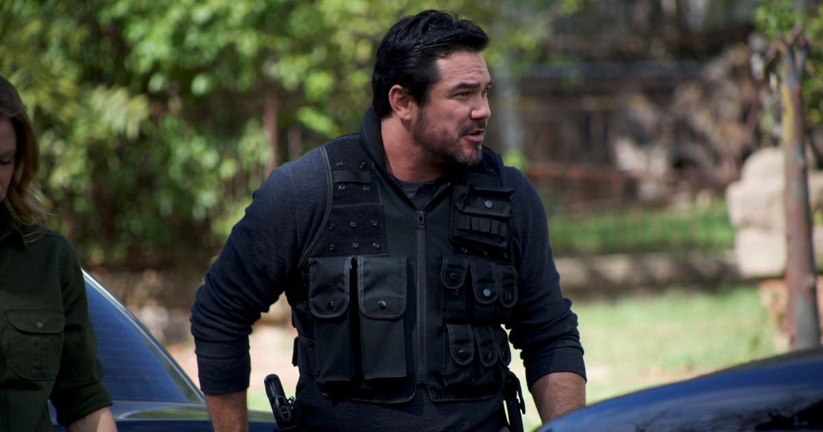 Dean Cain as Detective James Woods in "Gosnell."