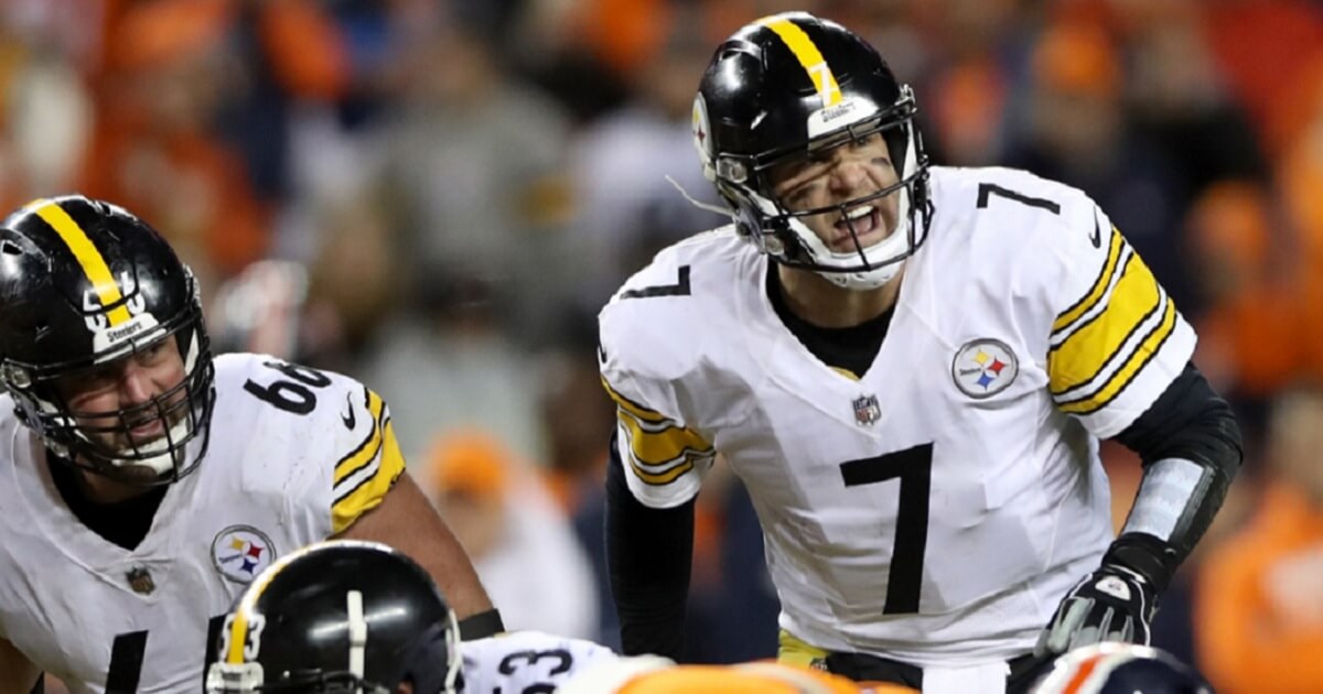 Pittsburgh Steelers quarterback Ben Roethlisberger at the line of scrimmage during Sunday's game against the Denver Broncos.