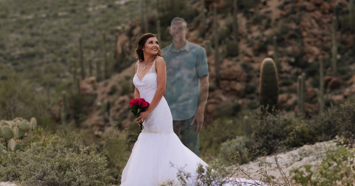 Bride Takes Photos After Fiance Killed