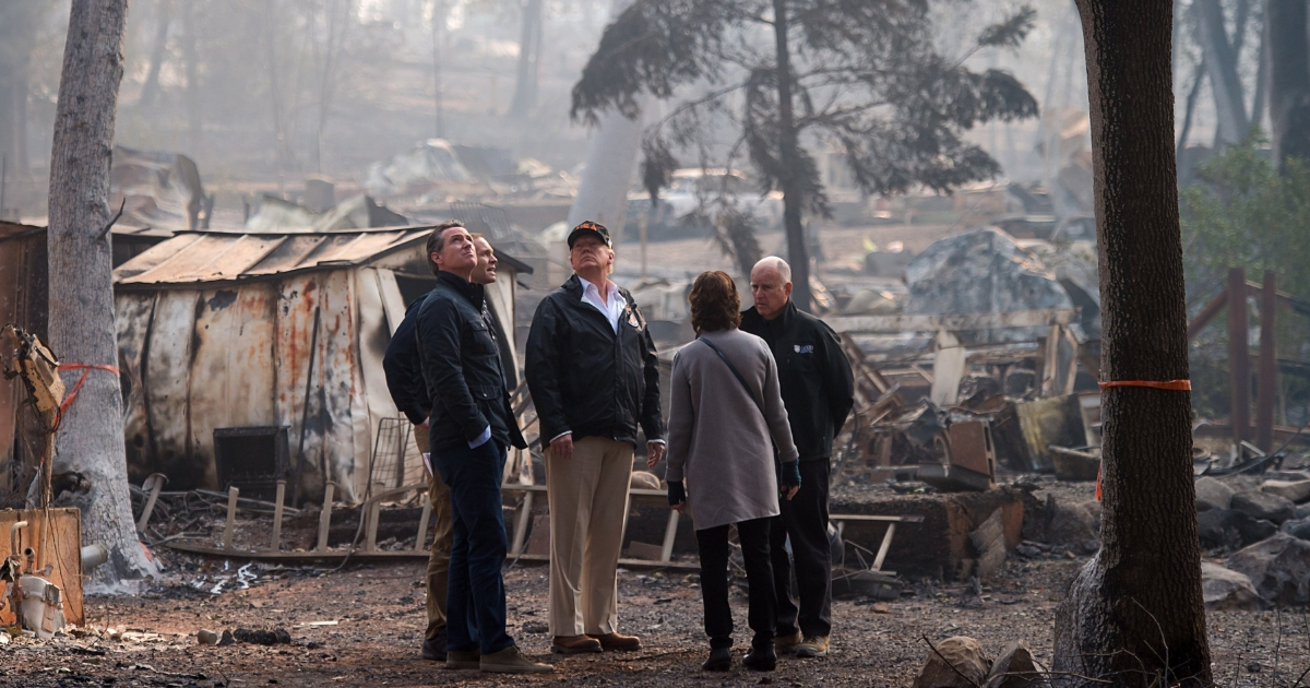 Trump surveys wildfire damage