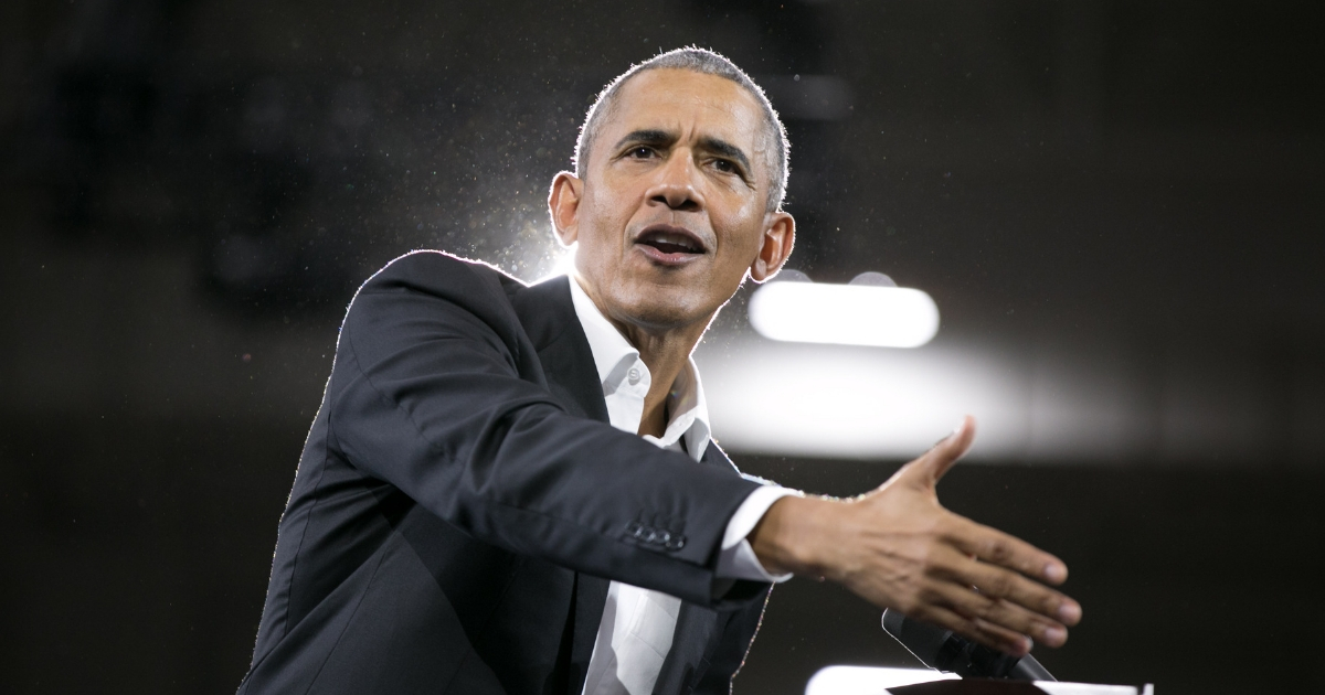 Former US President Barack Obama addresses the crowd