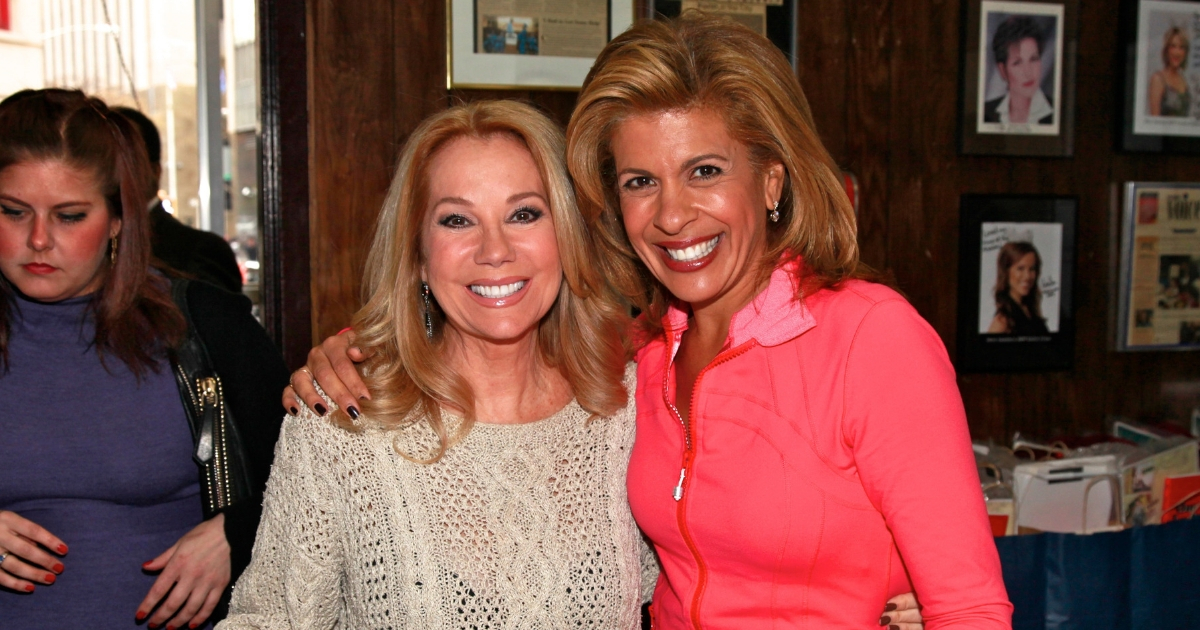 'Today' co-hosts Kathie Lee Gifford and Hoda Kotb sign in at the 13th annual Great Thanksgiving Banquet at the New York City Rescue Mission on Nov. 21, 2011, in New York City.