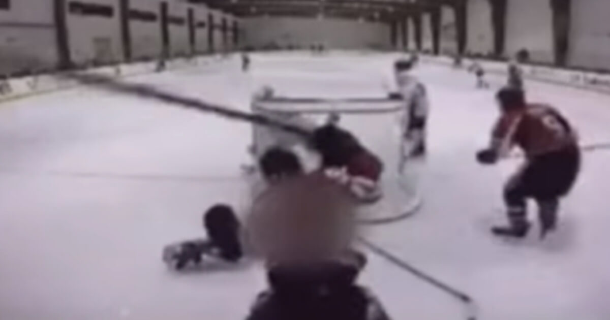 A game between the Arlington/Midlothian Attack vs. the Grapevine/Colleyville Ice Hockey Association featured a brutal attack.