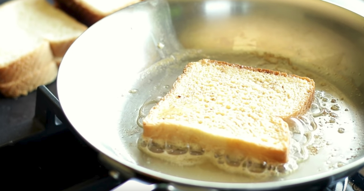 Toast in a pan.