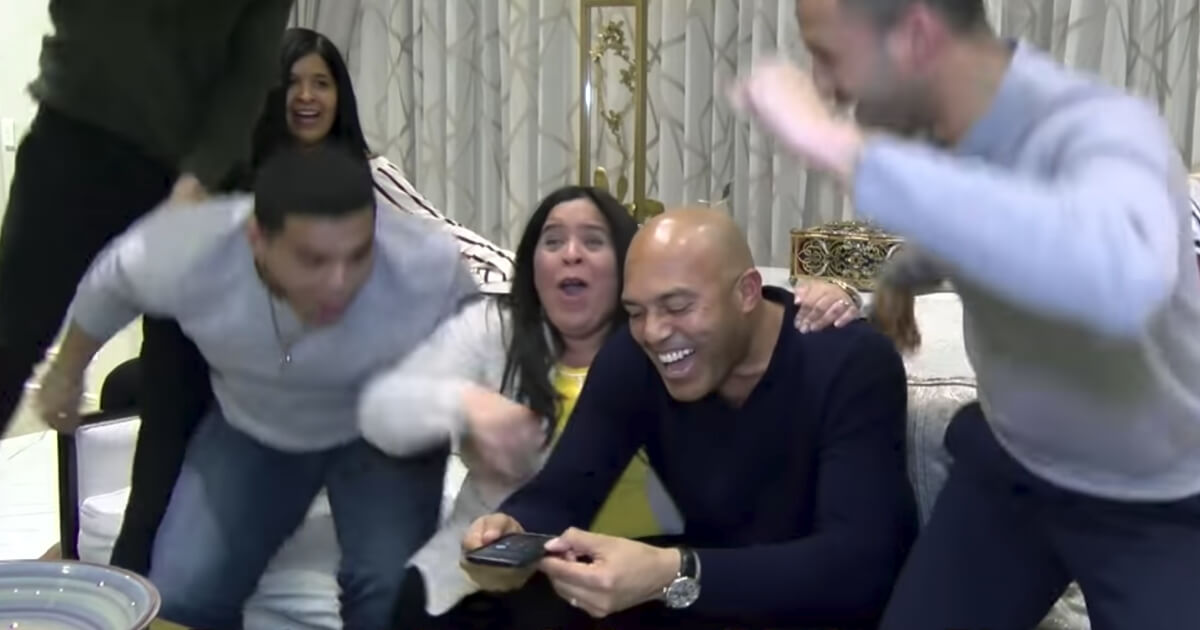 Former New York Yankees closer Mariano Rivera and his family react to a phone call telling him he's the first unanimous first-ballot choice for the Baseball Hall of Fame.