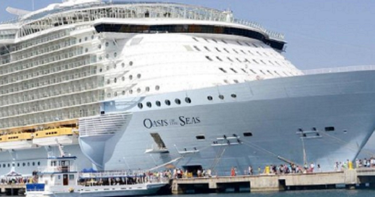 The cruise liner Oasis of the Seas.