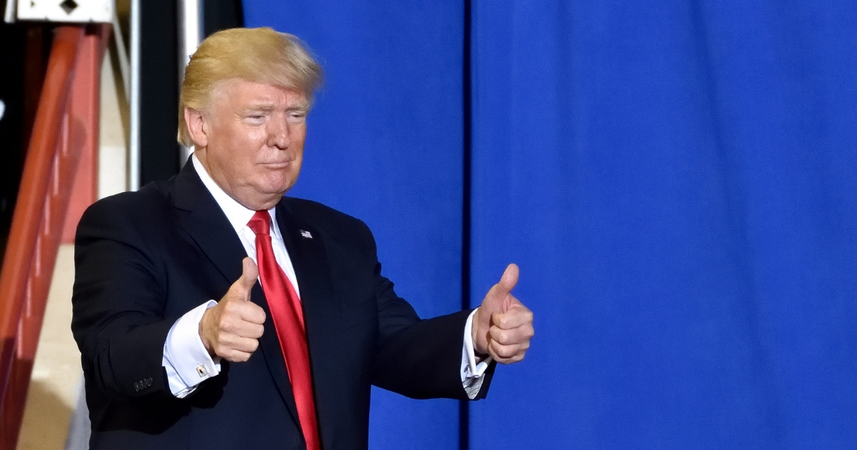 Trump two thumbs