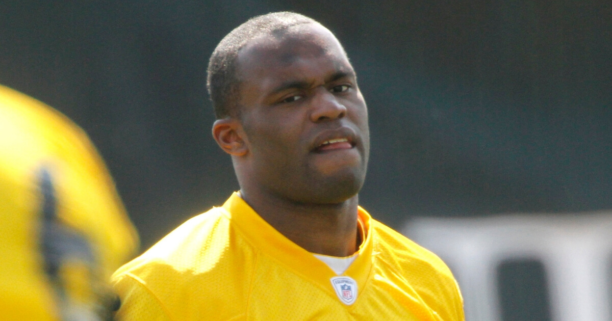 The Pittsburgh Steelers' Myron Rolle is seen during a May 31, 2012, practice.