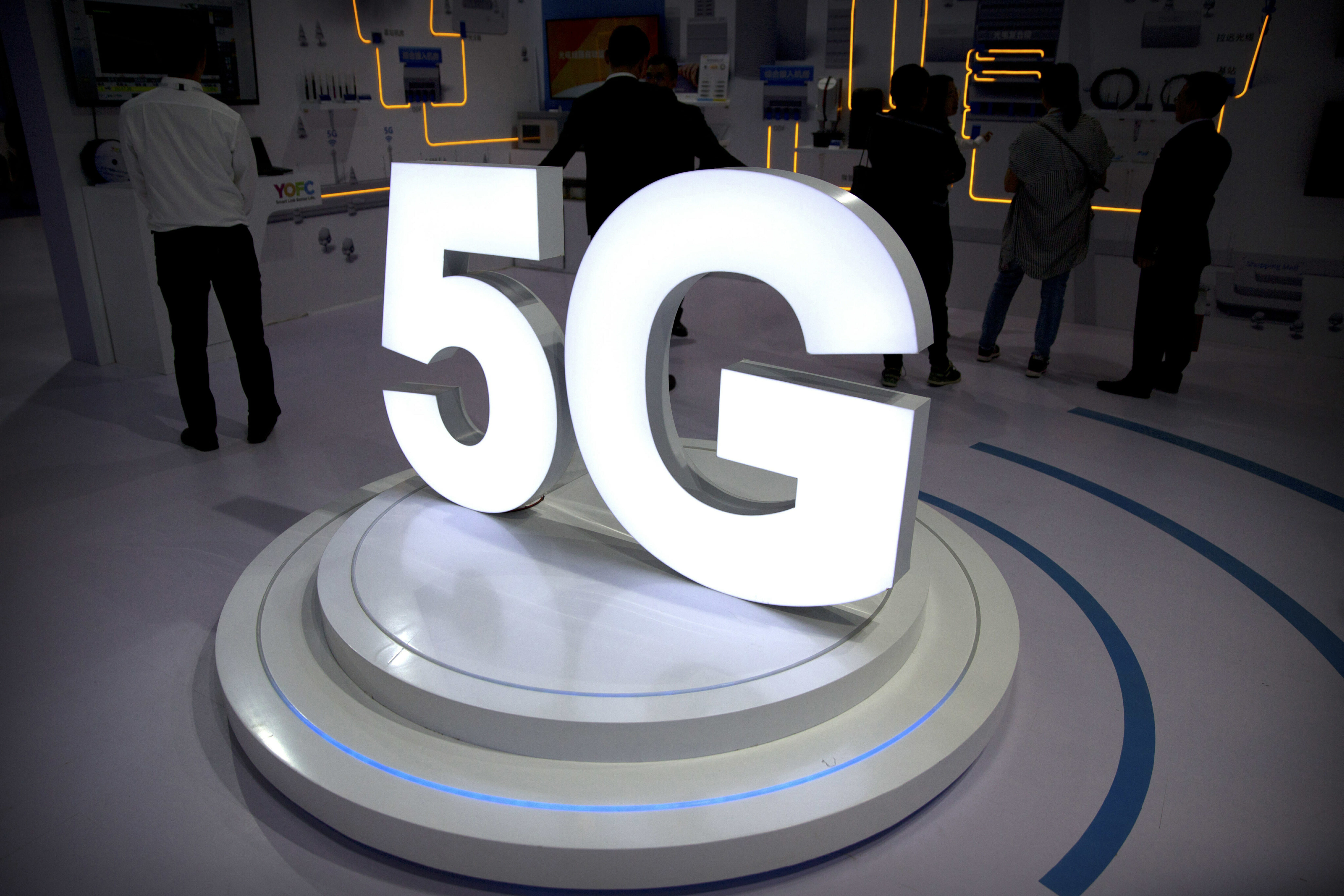 Пятерка интернет. 5g Evolution. 5g сеть. 5g. Технология 5g.