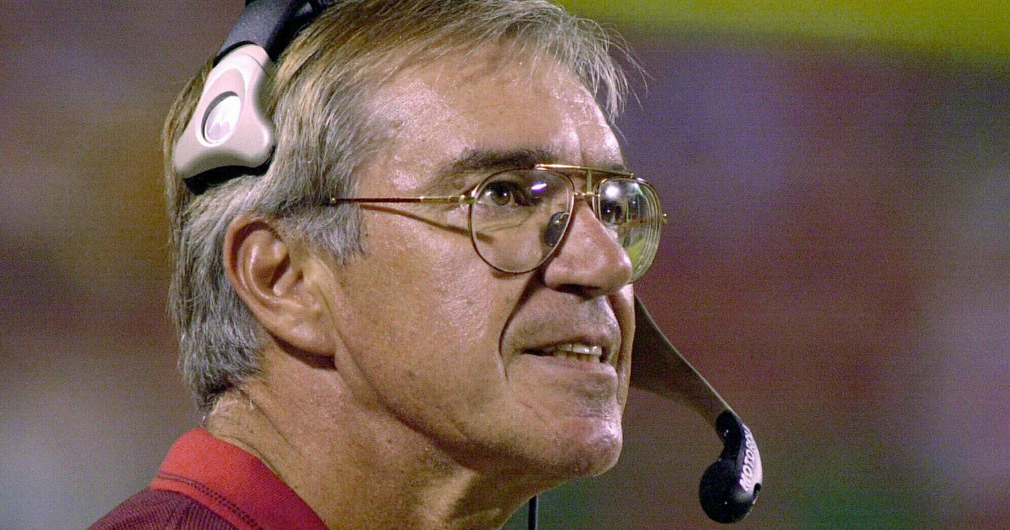 Gunther Cunningham coaches the Kansas City Chiefs as they play the Seattle Seahawks on Oct. 2, 2000.