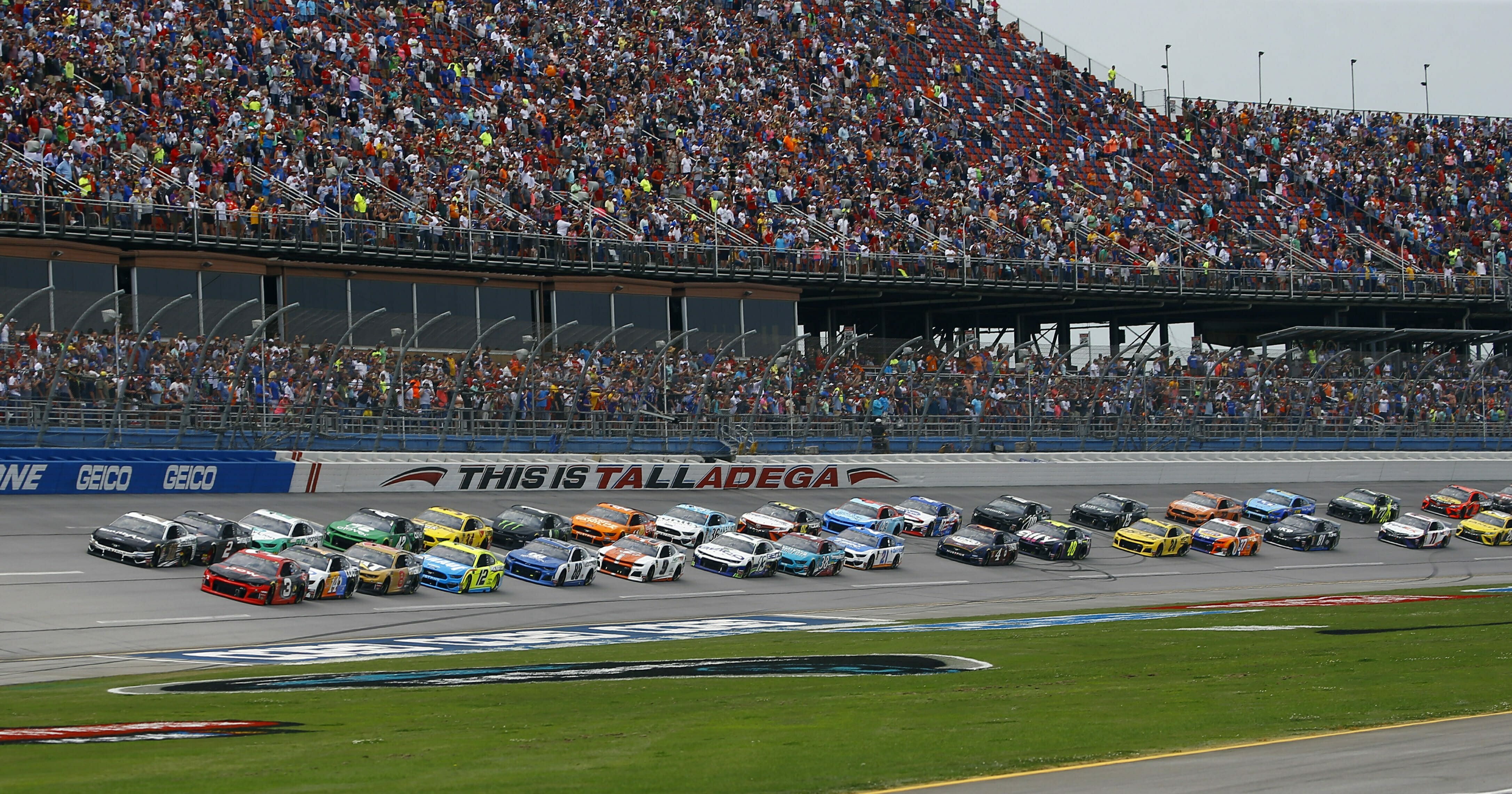 Austin Dillon leads the pack to start the NASCAR Cup Series race at Talladega Superspeedway on April 28, 2019.