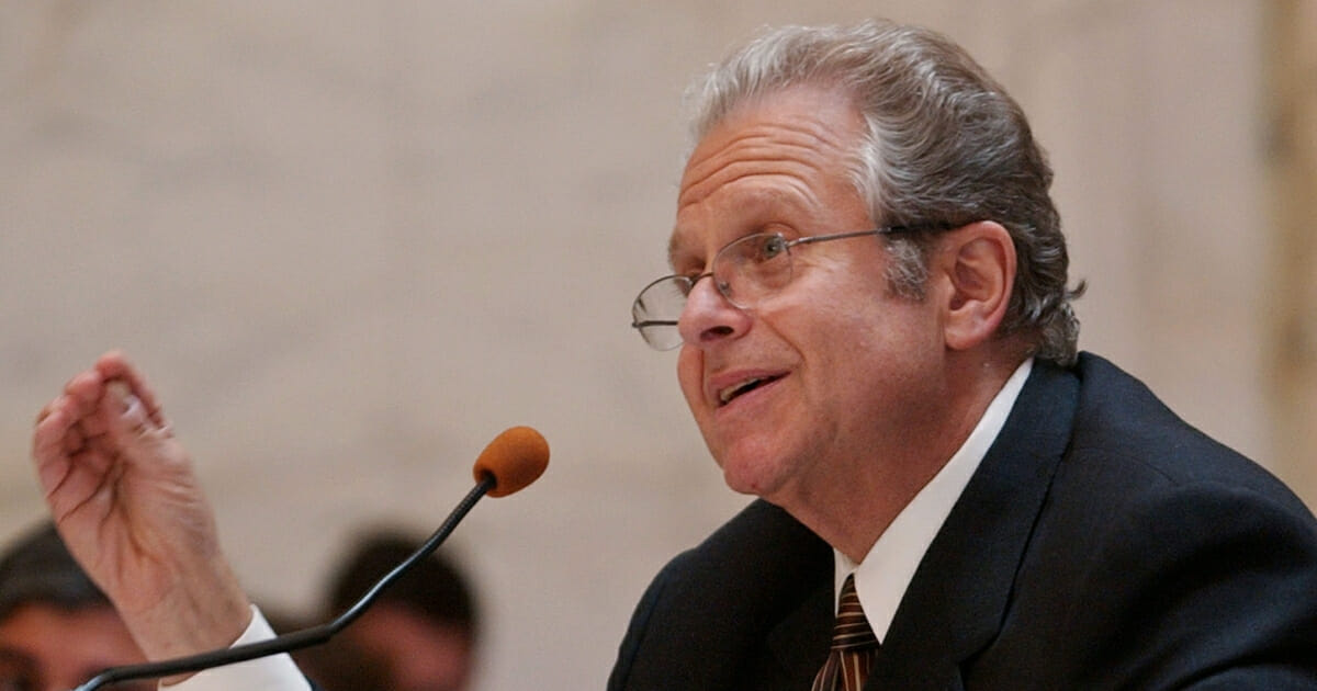 Laurence Tribe, representing the ACLU, argues in front of judges of the 9th U.S. Circuit Court of Appeals on Sept. 22, 2003 in San Francisco.