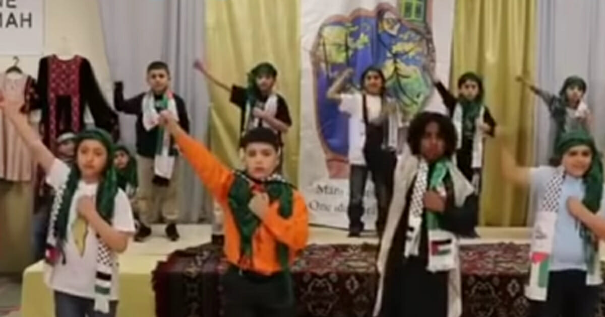 Muslim children sing violent songs at Islamic center in Philadelphia.