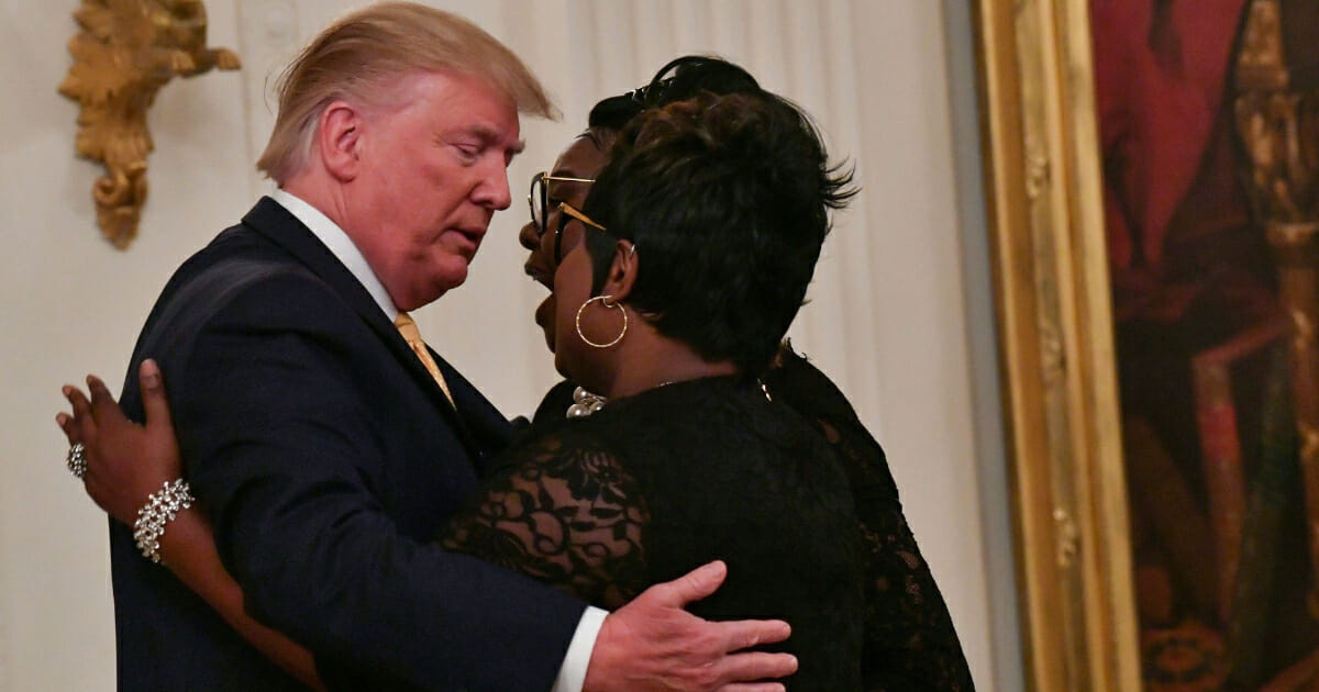 Diamond & Silk Defend Trump: If You Don’t Like America, ‘You Can Pack Your Knapsack and Go’
