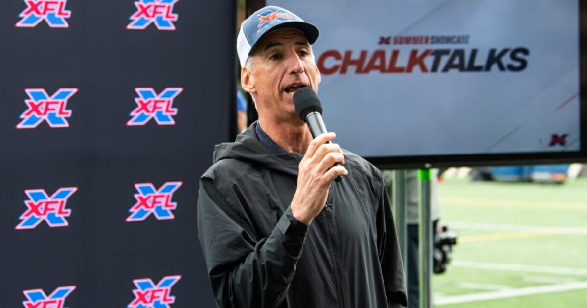 XFL Commissioner Oliver Luck discusses the league's rules during a "ChalkTalk."