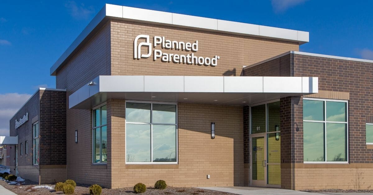 The exterior of a Planned Parenthood clinic.