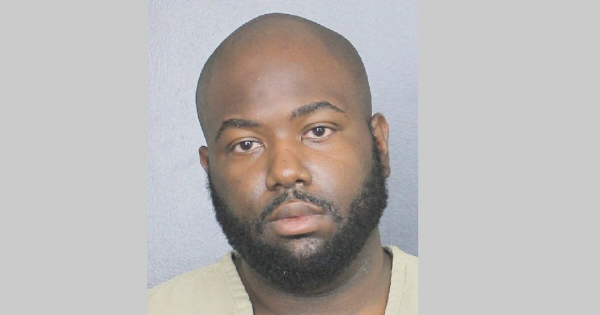 Mugshot of Christopher Johnson, accused of kidnapping a 15-year-old girl.