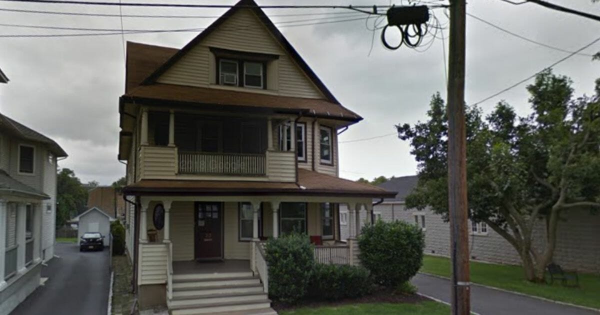 A house in Montclair, New Jersey, is being offered up for free -- but in order to get it, someone has to pay to have it moved off of the property.