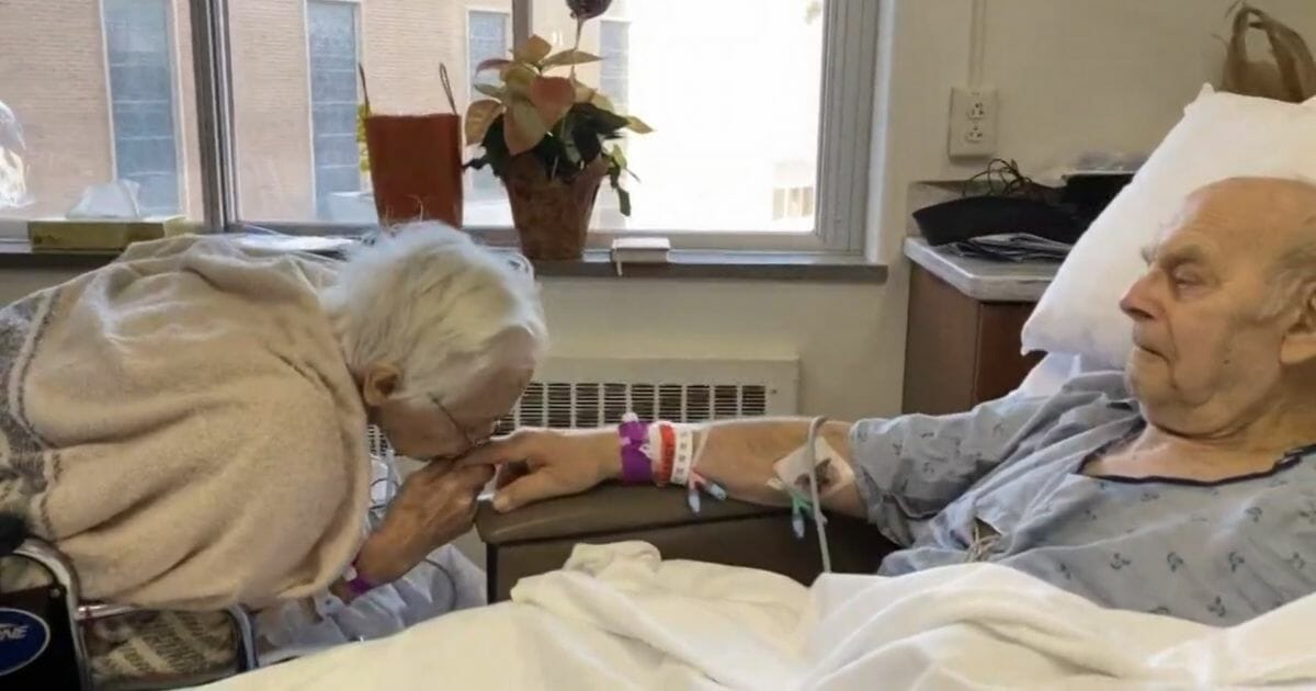 This couple spent 68 years together, and at the end, spent less than 33 hours apart.