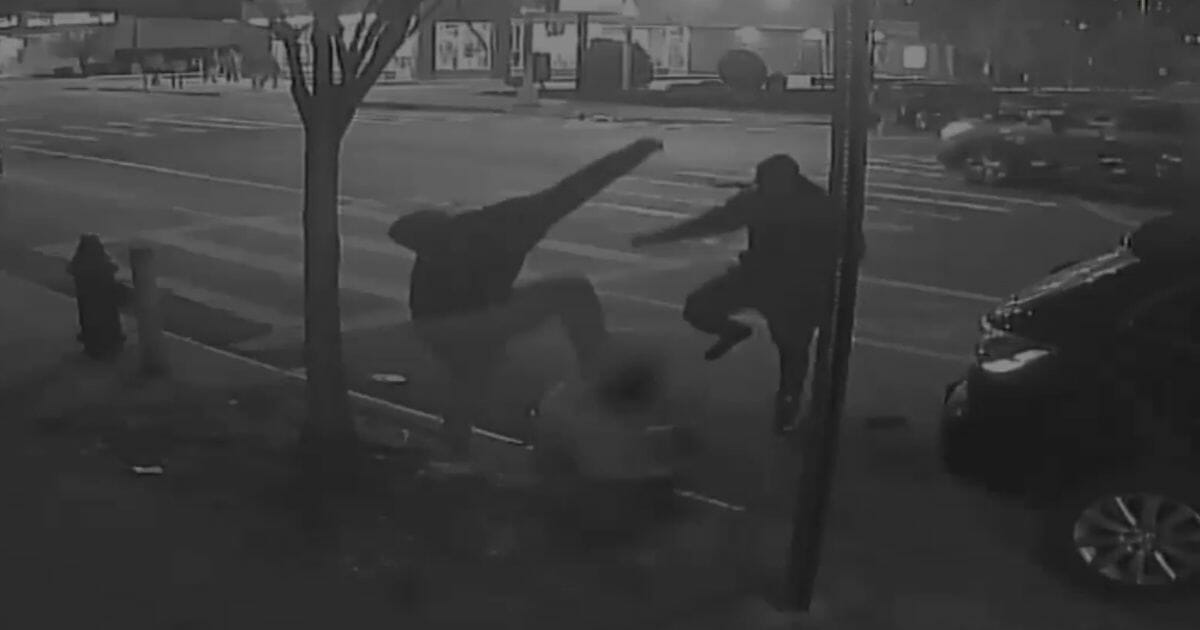 A group of men in New York City attack a pair of men in an assault that would later leave one of the victims dead.