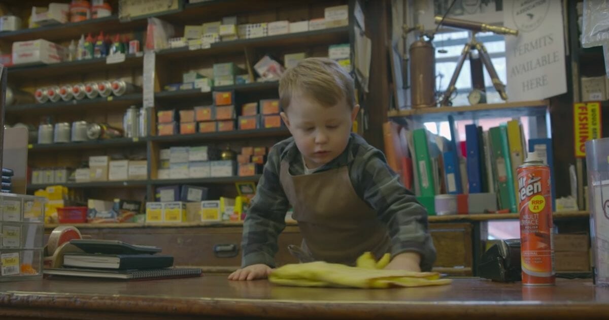 A Welsh hardware store's Christmas advertisement has gone viral.