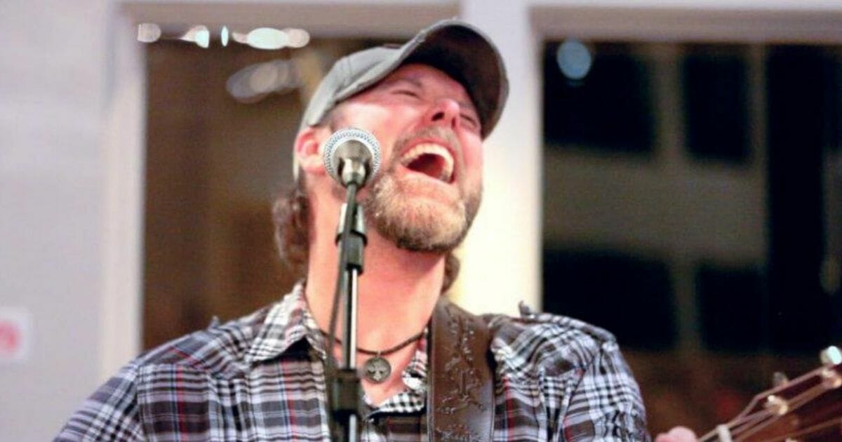 Daniel Lee Martin, a Nashville-based country music singer was found dead inside his Florida home Friday afternoon from what police determined was a death by suicide.