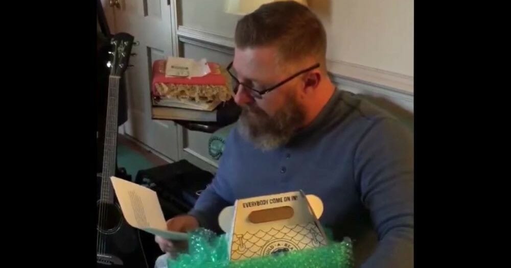 Father Tears Up Listening to Deceased Son's Heartbeat After Receiving Gift from Transplant Recipient