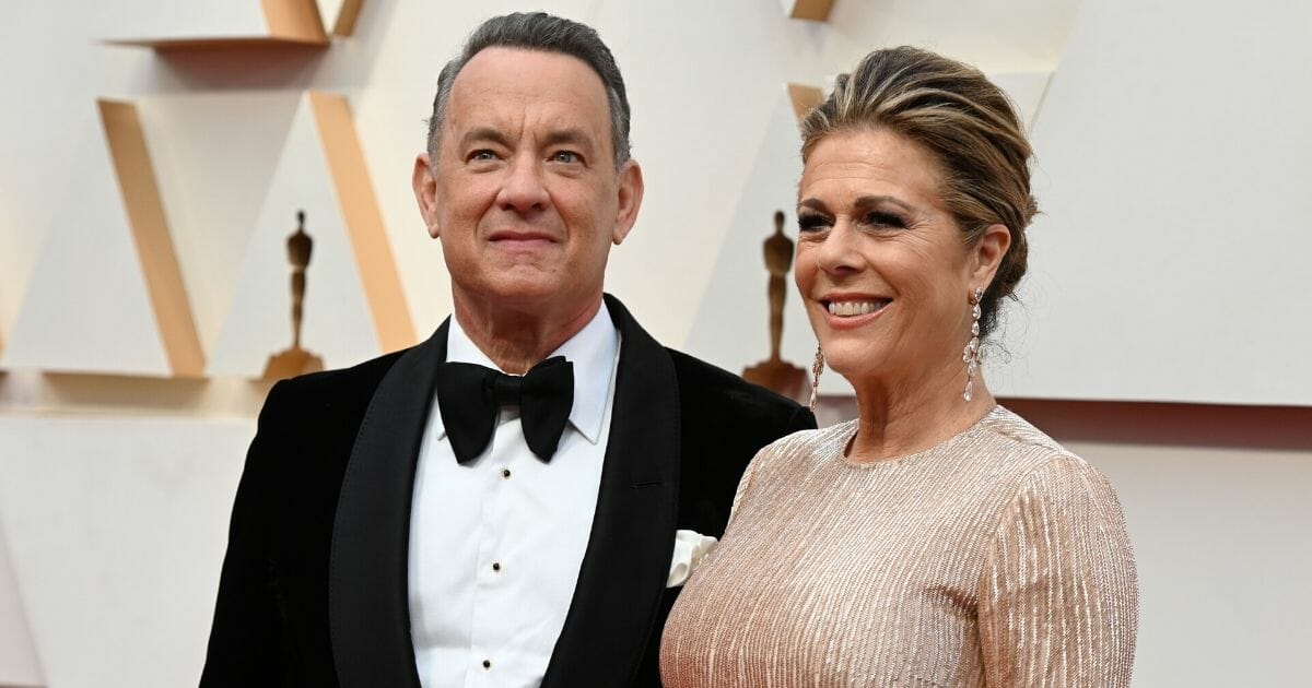 Actor Tom Hanks and wife Rita Wilson arrive for the 92nd Oscars at the Dolby Theatre in Hollywood, California, on Feb. 9, 2020.