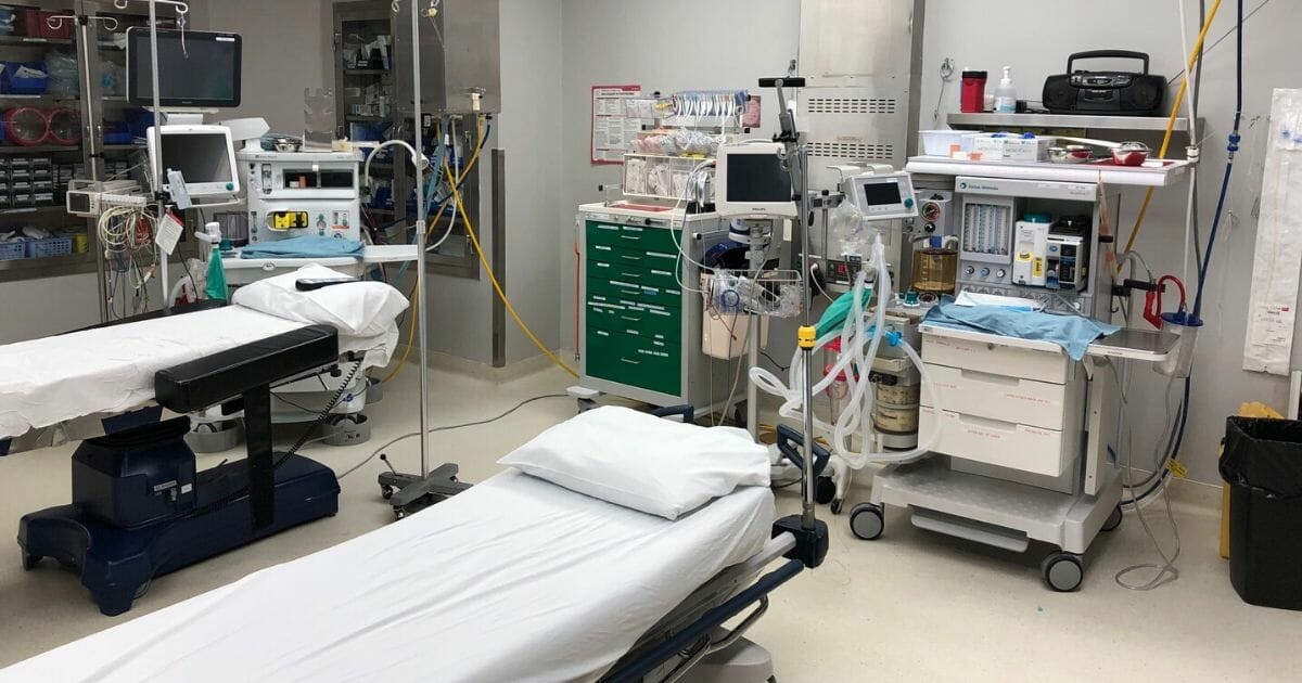 Doctors fighting the COVID-19 outbreak are finding new ways to combat a possible ventilator shortage by turning one ventilator into four.