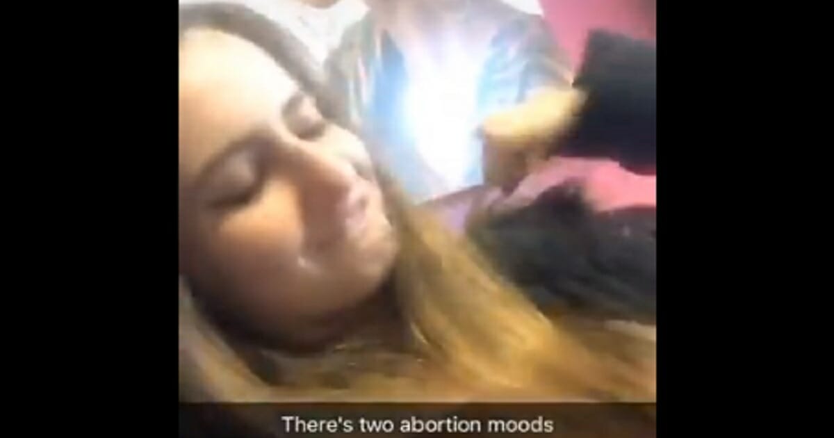 A video making the rounds on social media purports to show a young girl pumping her fist in celebration while awaiting an abortion at a Planned Parenthood clinic.