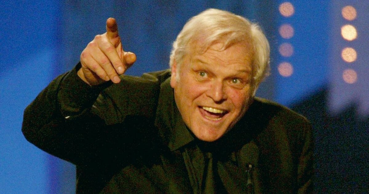 Actor Brian Dennehy accepts the award for Best Leading Actor In a Play for "Long Day's Journey Into Night" during the Tony Awards at Radio City Music Hall in New York City on June 8, 2003.