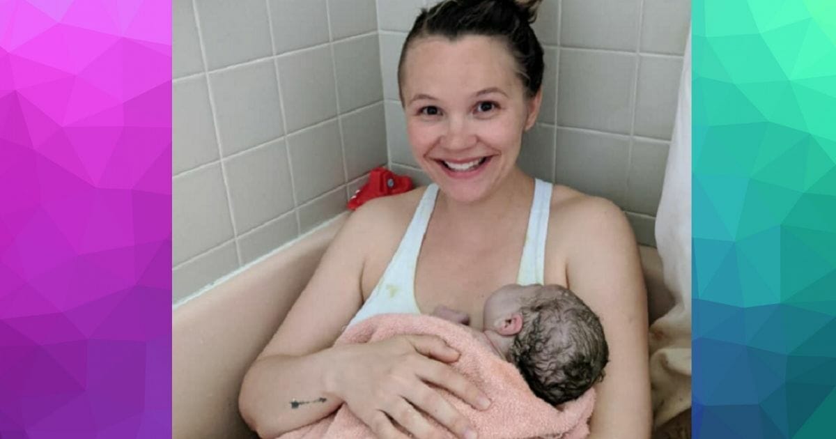 Emma Persio and her newborn daughter Amelia Gracelyn Persia in a bathtub.