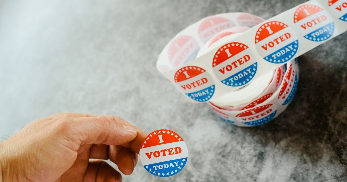 A roll of "I Voted" stickers.