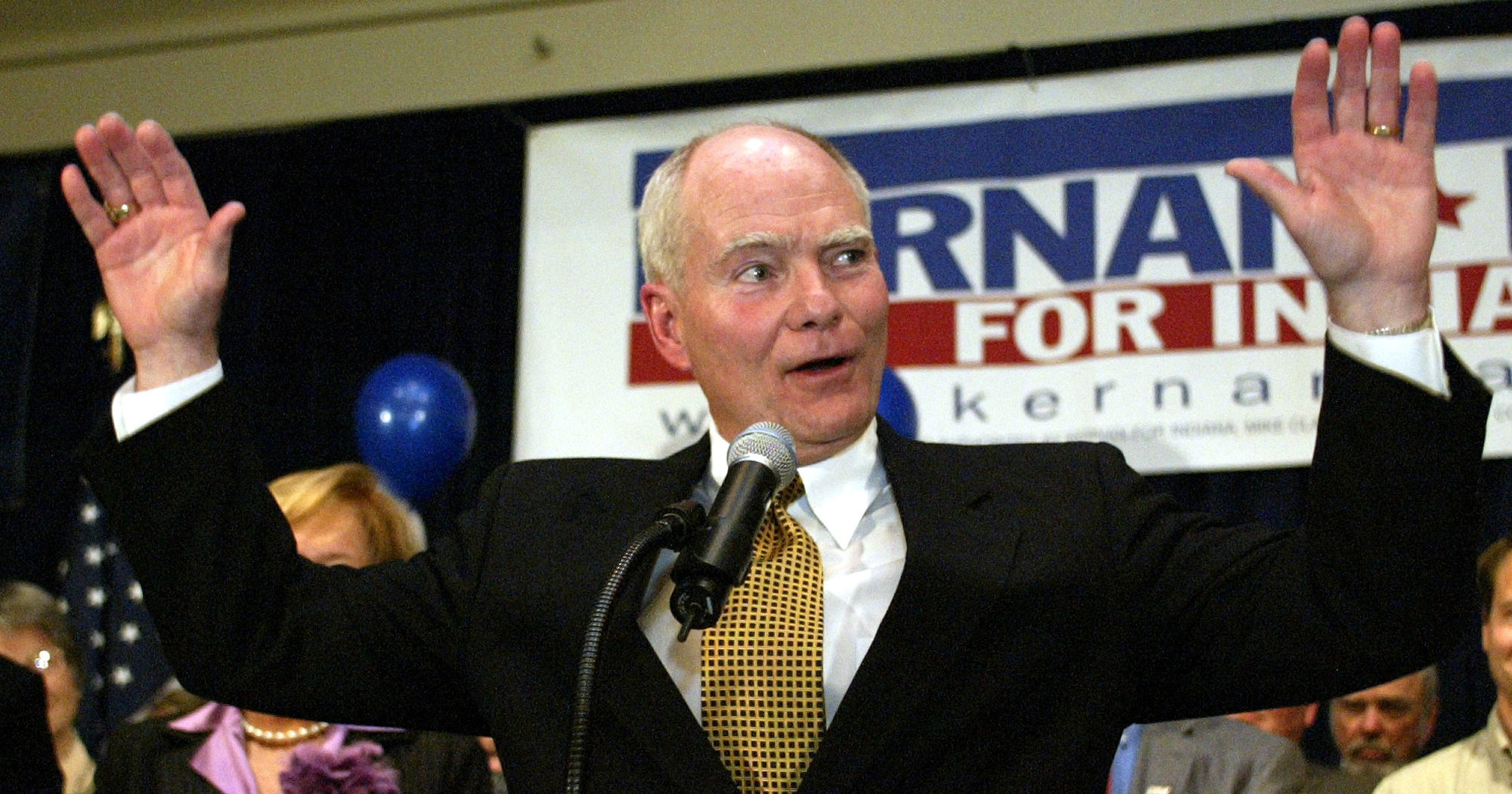 In this Nov. 2, 2004, file photo, Indiana Gov. Joe Kernan concedes to Republican challenger Mitch Daniels in the race for Indiana governor in Indianapolis. Kernan died at age 74 on July 29, 2020, at a South Bend health care facility.