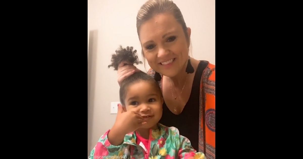 Scarlett Smith and her mom, Tiania, whose videos of reciting daily affirmations have encouraged many. (Tiania Haneline / Facebook screen shot)