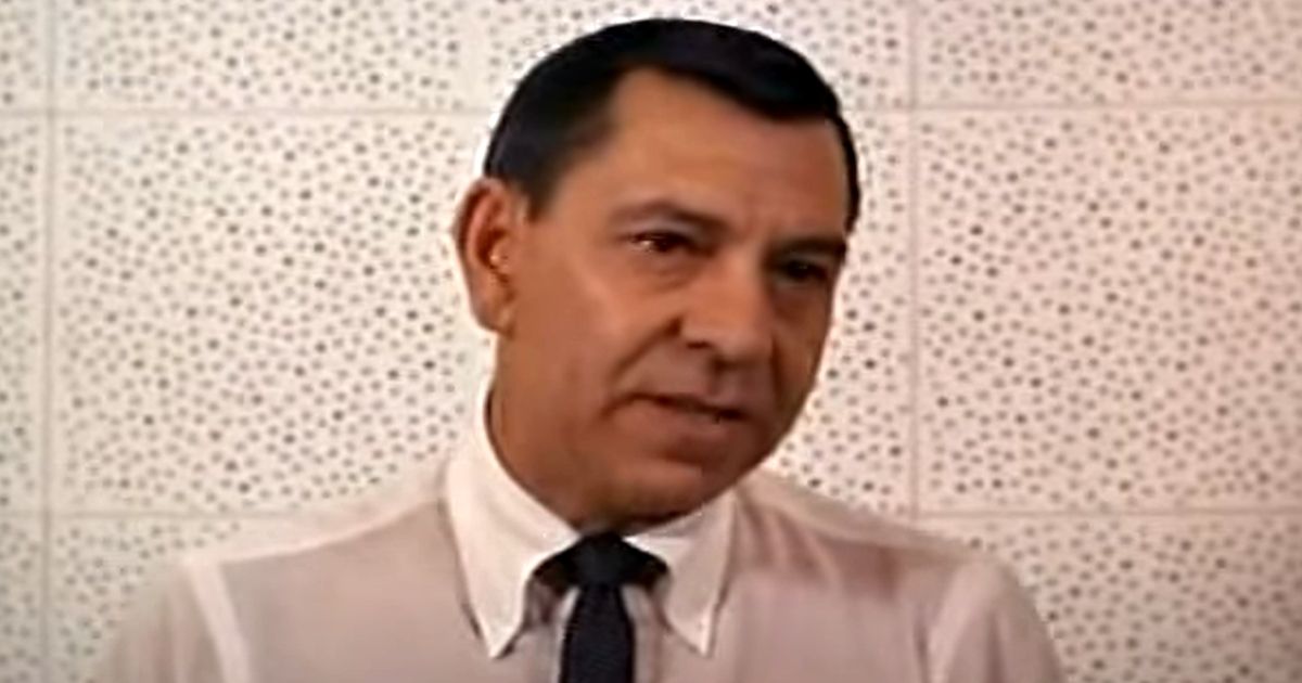 Jack Webb delivers his speech about police officers in "The Big Interrogation."