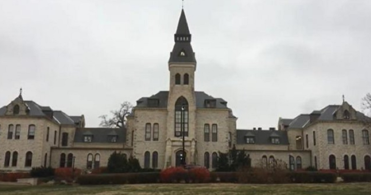 Kansas State University's Anderson Hall.