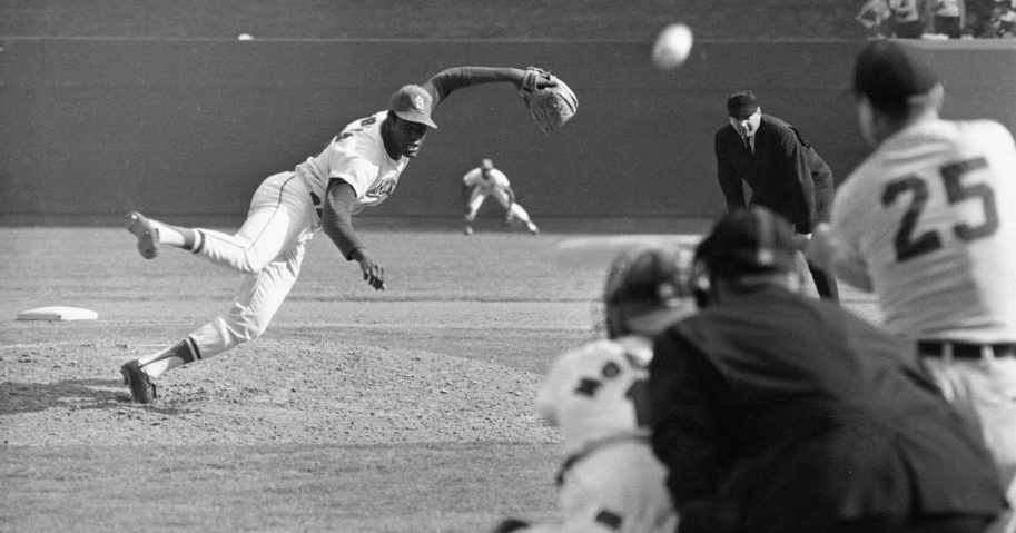 Bob Gibson, Hall of Fame Ace for Cardinals, Dies at 84