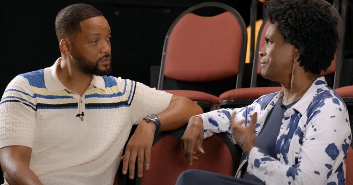 Will Smith talks with Janet Hubert about their feud.