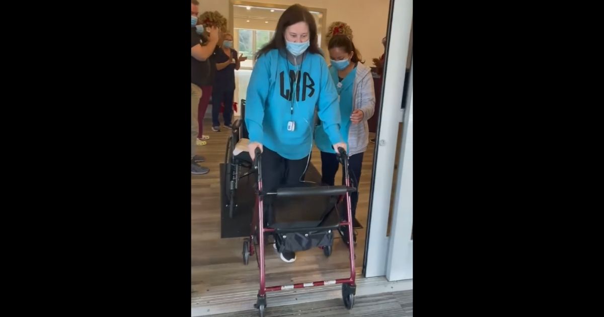 Lisa Martin leaves Memorial Satilla Health after spending 59 days on a ventilator.